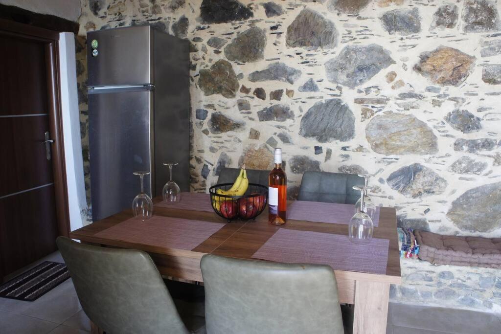 Alegria Stone House Villa Amigdhalokefali Exterior photo